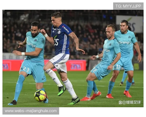 法甲冠军争夺白热化:巴黎朗斯仅差2分,里昂马赛紧追不舍 法甲冠军争夺白热化:巴黎朗斯仅差2分,里昂马赛紧追不舍